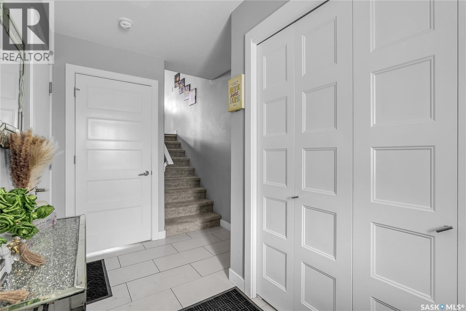 309 315 Kloppenburg Link, Saskatoon, Saskatchewan  S7W 0V9 - Photo 4 - SK033526