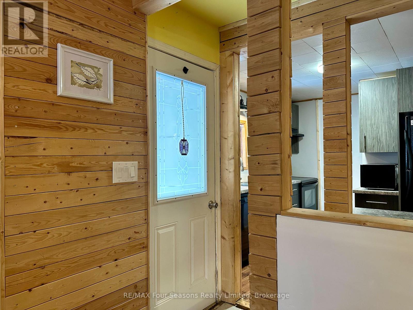 196 Melrose Avenue, Wasaga Beach, Ontario  L9Z 2T1 - Photo 17 - S12956794