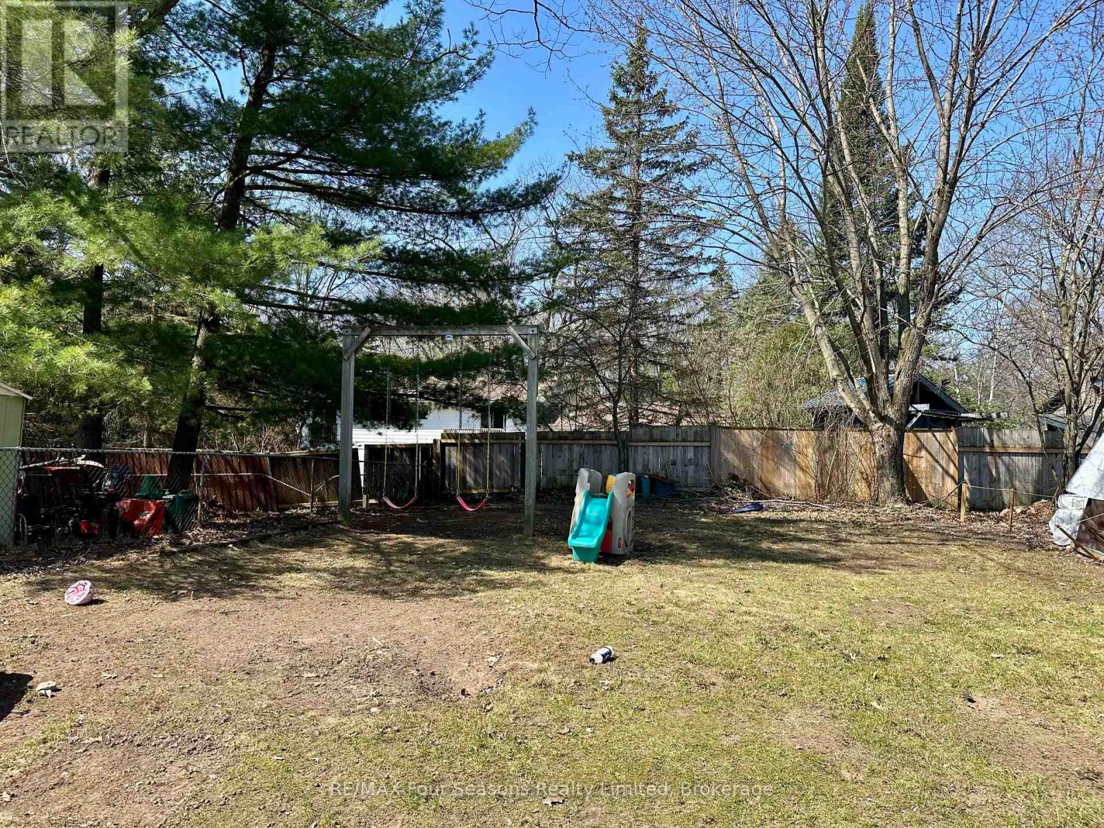 196 Melrose Avenue, Wasaga Beach, Ontario  L9Z 2T1 - Photo 27 - S12956794