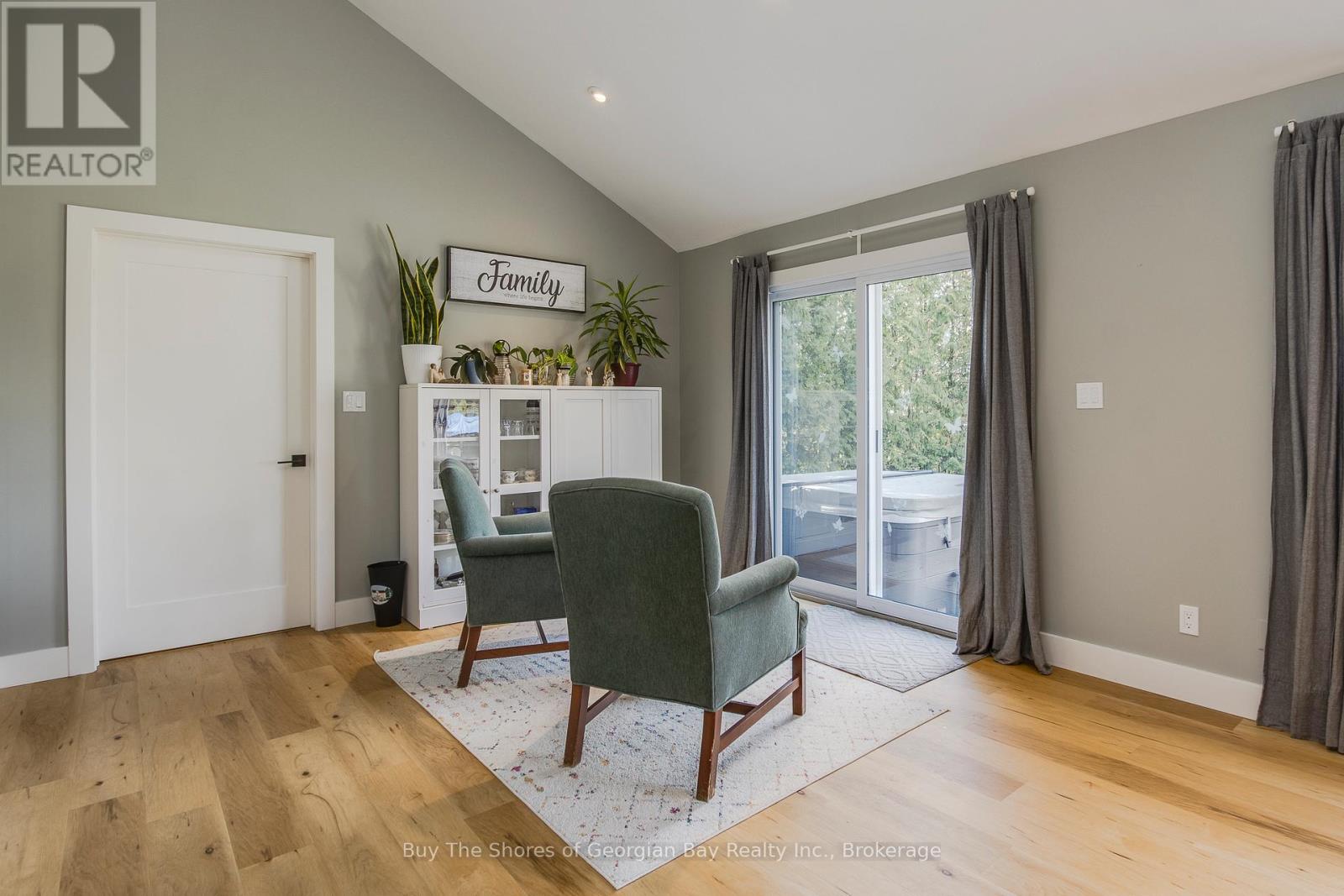 17 Wilcox Road, Tay, Ontario  L4S 2H3 - Photo 17 - S13019356