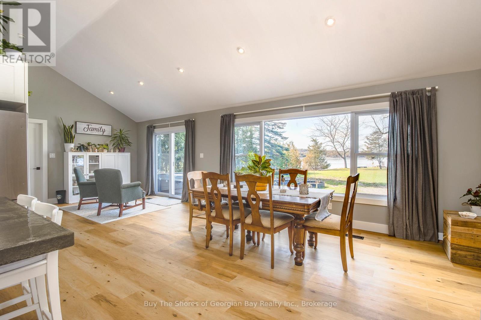 17 Wilcox Road, Tay, Ontario  L4S 2H3 - Photo 14 - S13019356