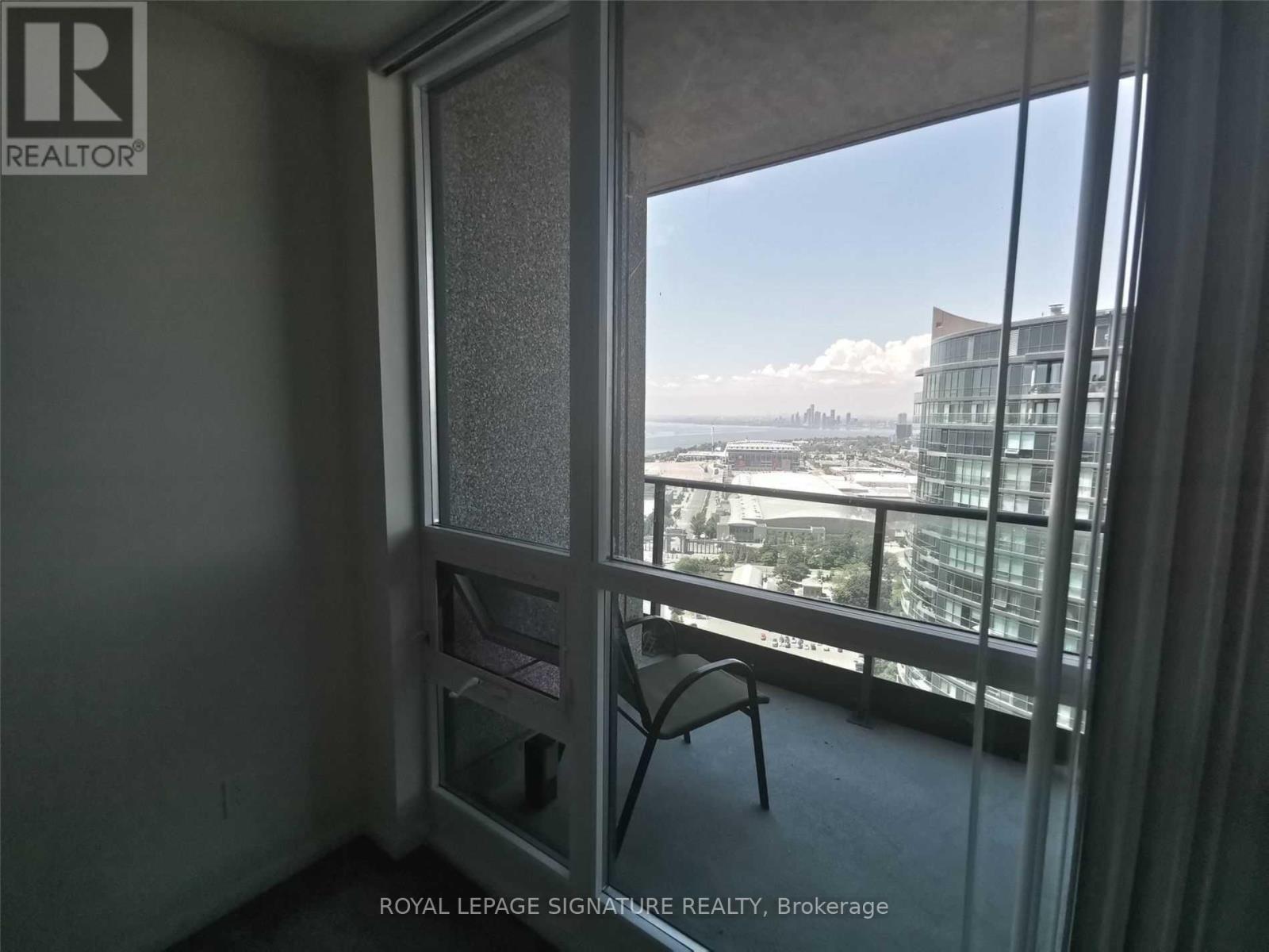 3709 - 215 Fort York Boulevard, Toronto, Ontario  M5V 4A2 - Photo 13 - C12762180