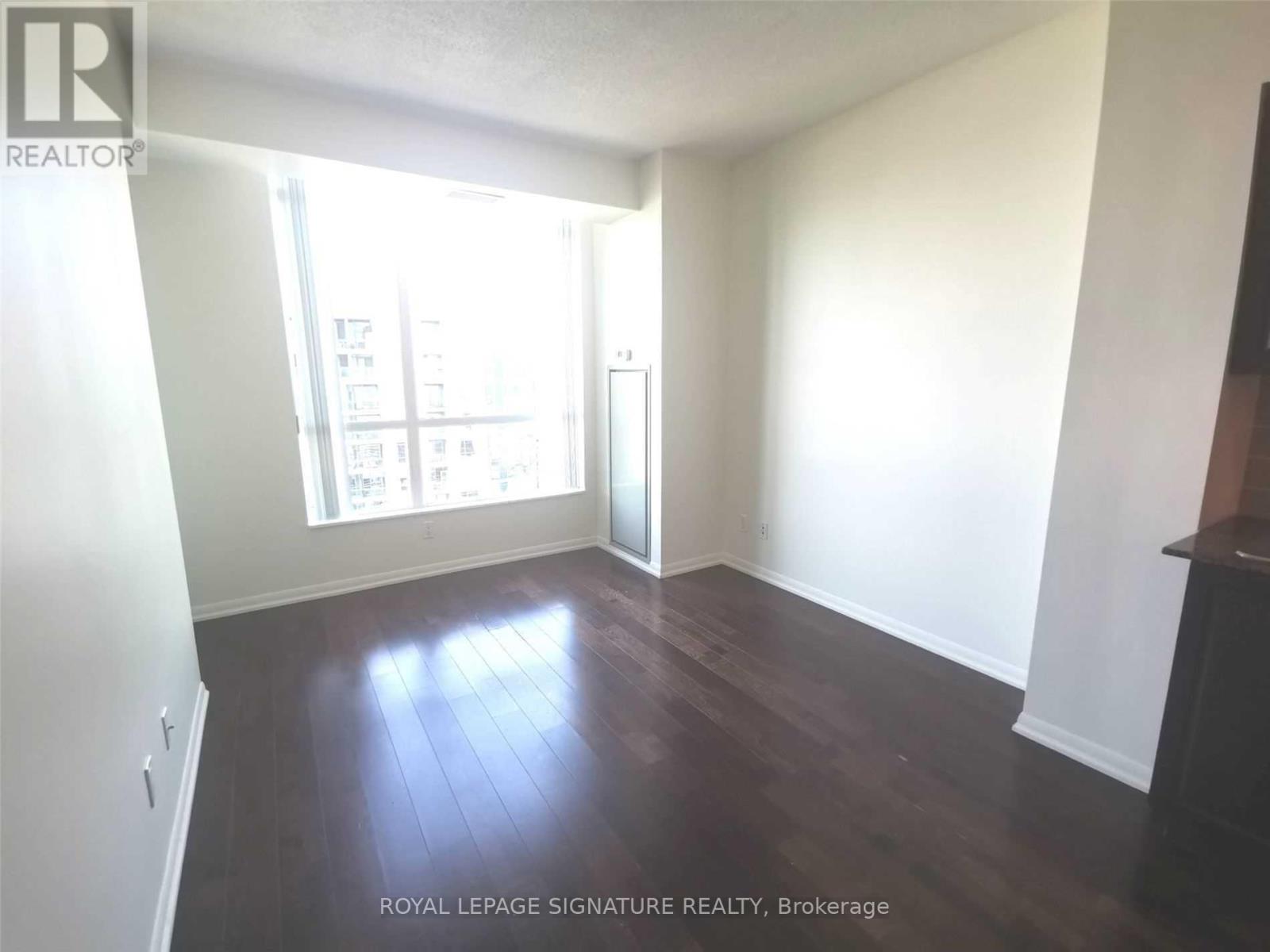 3709 - 215 Fort York Boulevard, Toronto, Ontario  M5V 4A2 - Photo 8 - C12762180