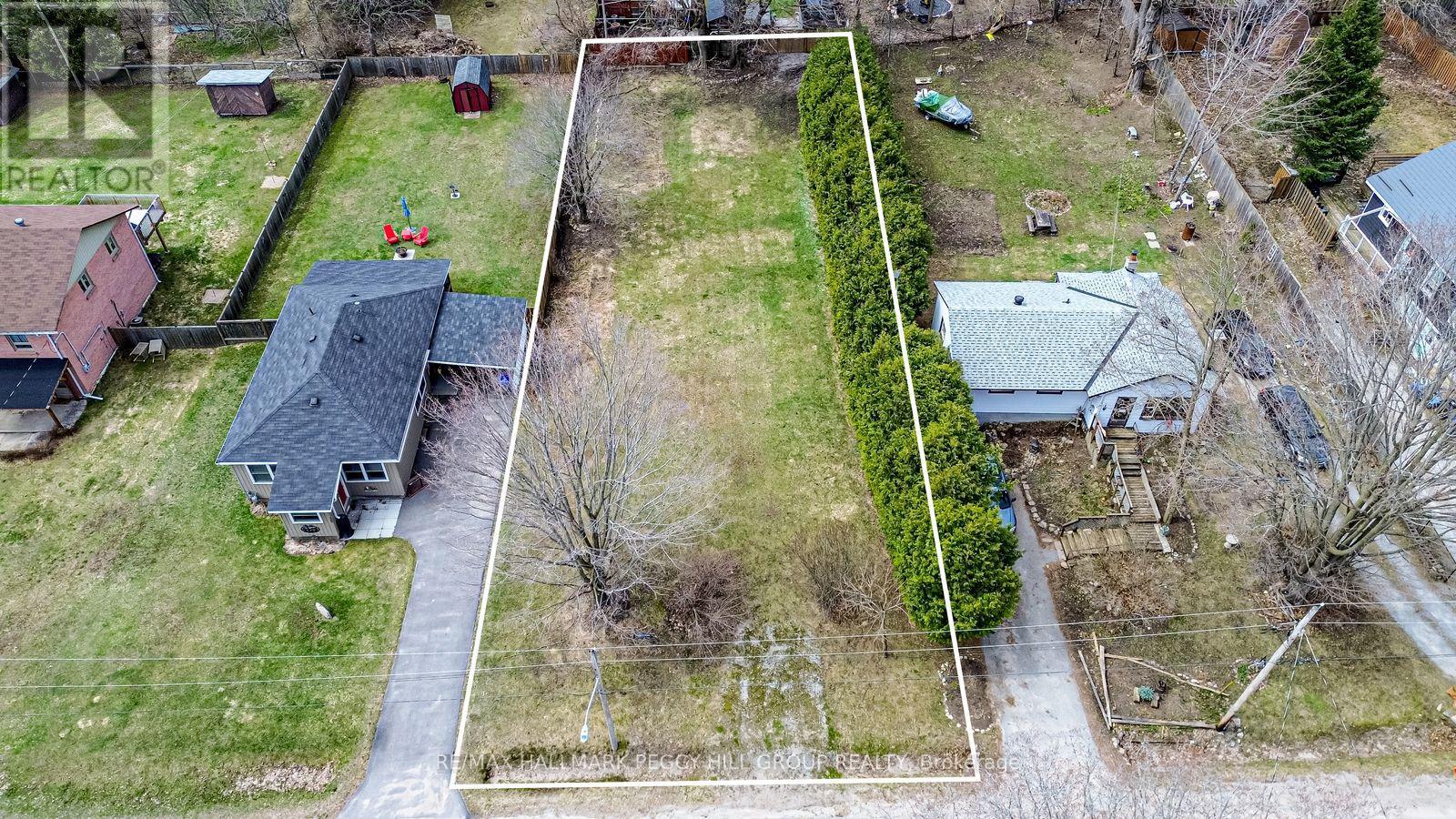 318 PALMER STREET, Tay, Ontario