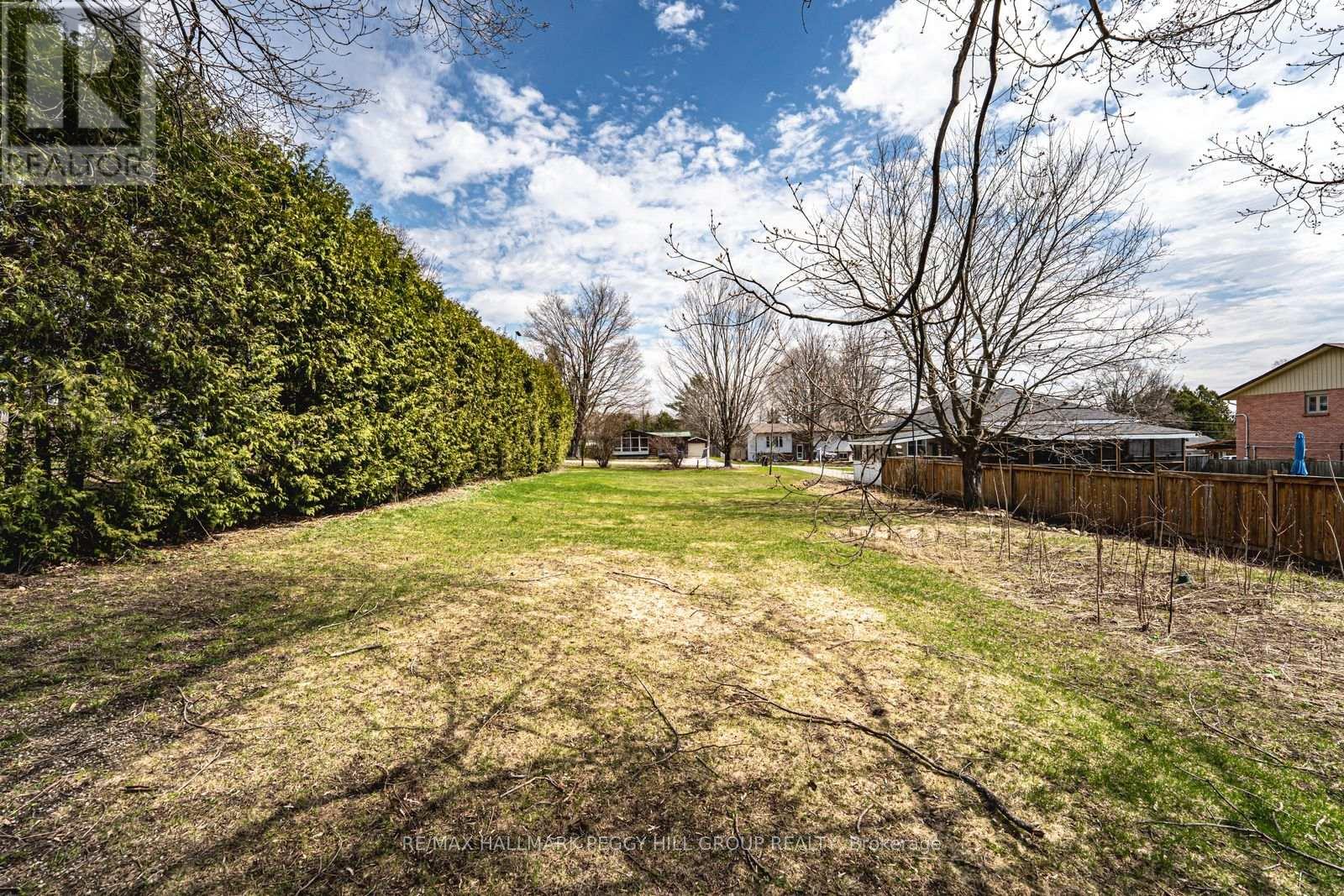 318 Palmer Street, Tay, Ontario  L0K 2C0 - Photo 4 - S12821978