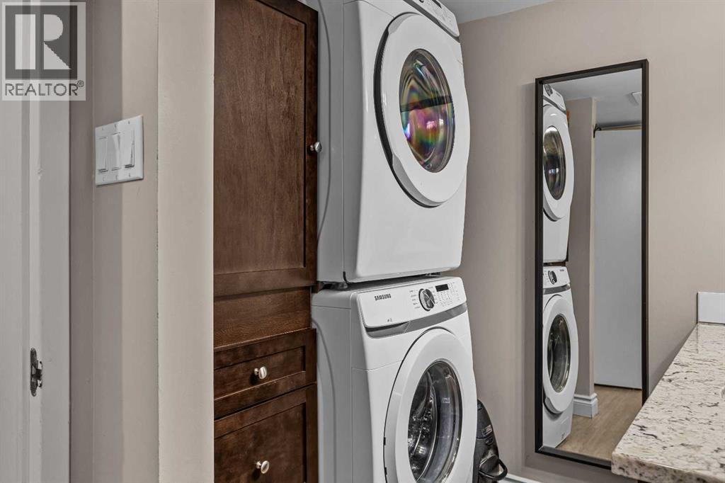 J, 413 Marten Street, Banff, Alberta  T1L 1G6 - Photo 27 - A2304248