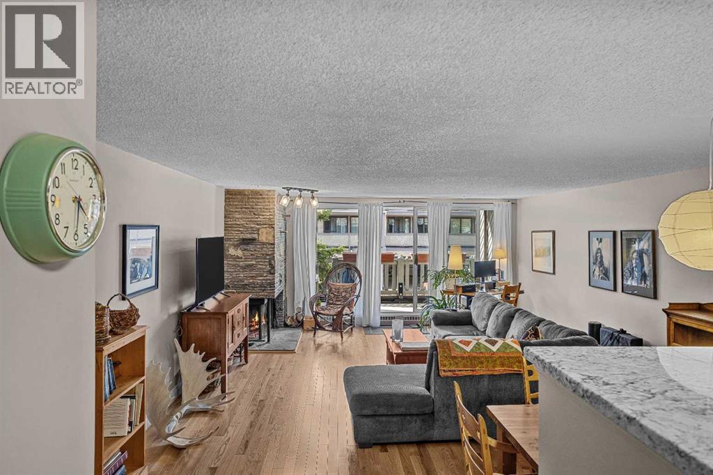 J, 413 Marten Street, Banff, Alberta  T1L 1G6 - Photo 3 - A2304248