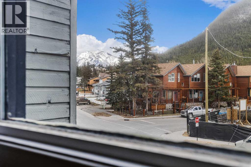 J, 413 Marten Street, Banff, Alberta  T1L 1G6 - Photo 36 - A2304248