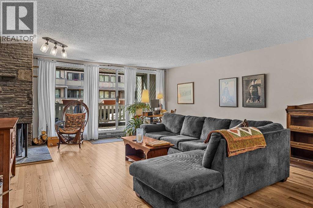 J, 413 Marten Street, Banff, Alberta  T1L 1G6 - Photo 4 - A2304248