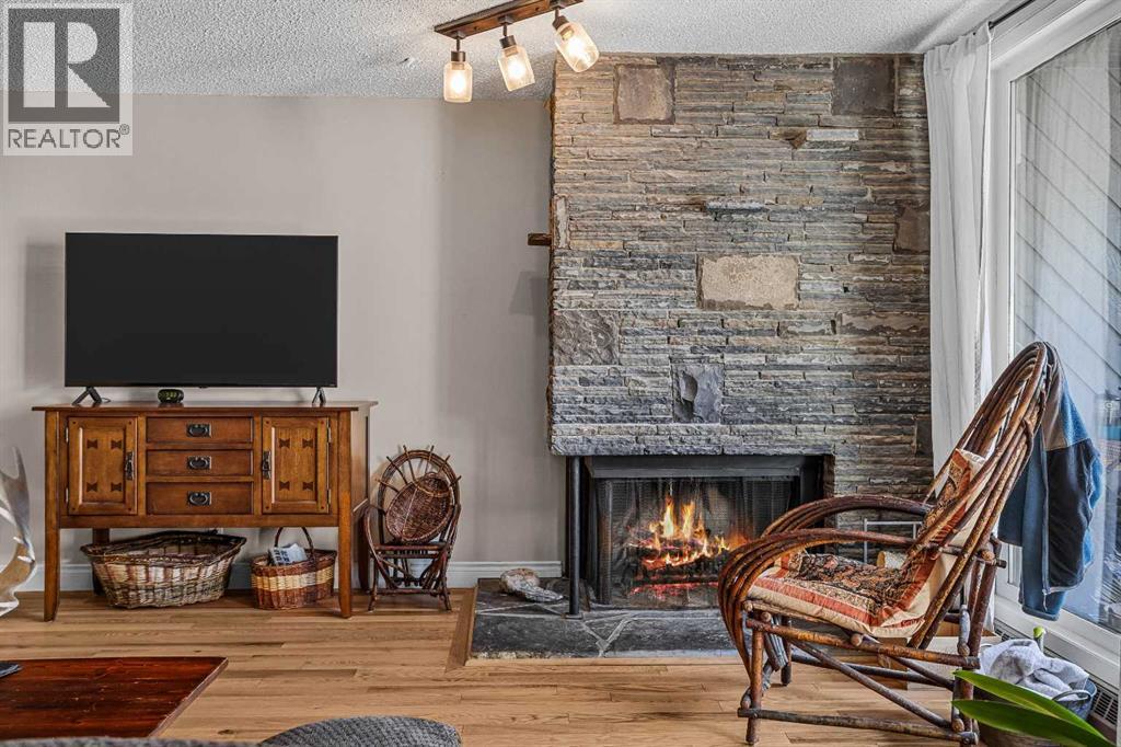 J, 413 Marten Street, Banff, Alberta  T1L 1G6 - Photo 7 - A2304248