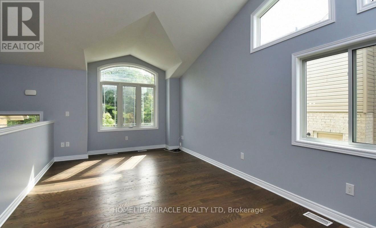 Upper Portion - 7733 Oldfield Road, Niagara Falls, Ontario  L2G 3J8 - Photo 2 - X13027828