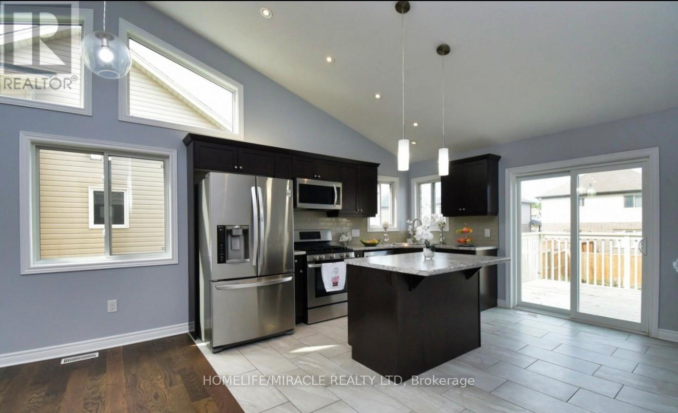 Upper Portion - 7733 Oldfield Road, Niagara Falls, Ontario  L2G 3J8 - Photo 4 - X13027828