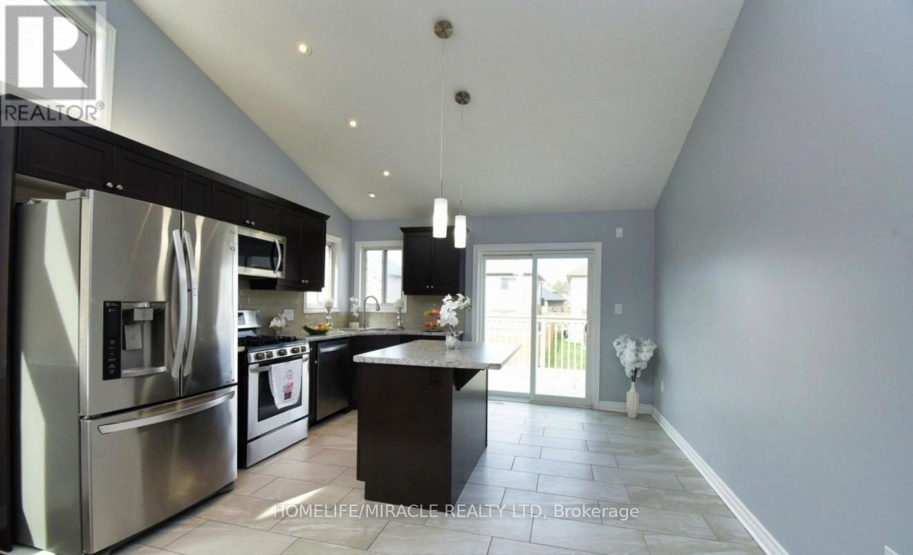 Upper Portion - 7733 Oldfield Road, Niagara Falls, Ontario  L2G 3J8 - Photo 5 - X13027828