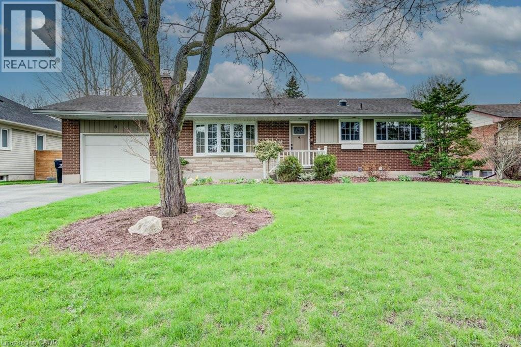 8 BLUEJAY Road, Elmira, Ontario