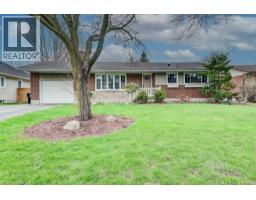 8 BLUEJAY Road, Elmira, Ontario