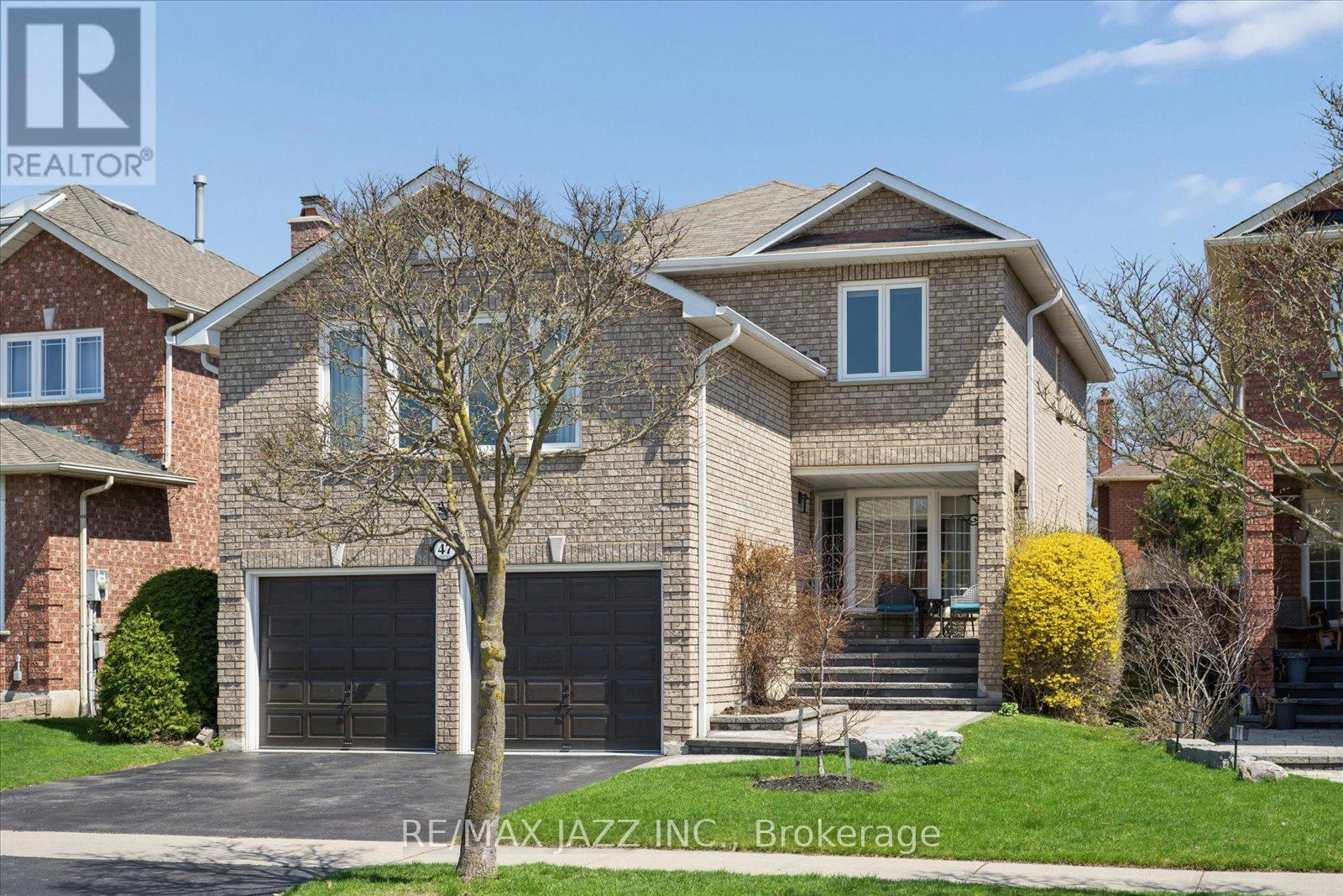 47 WALLER STREET, Whitby, Ontario