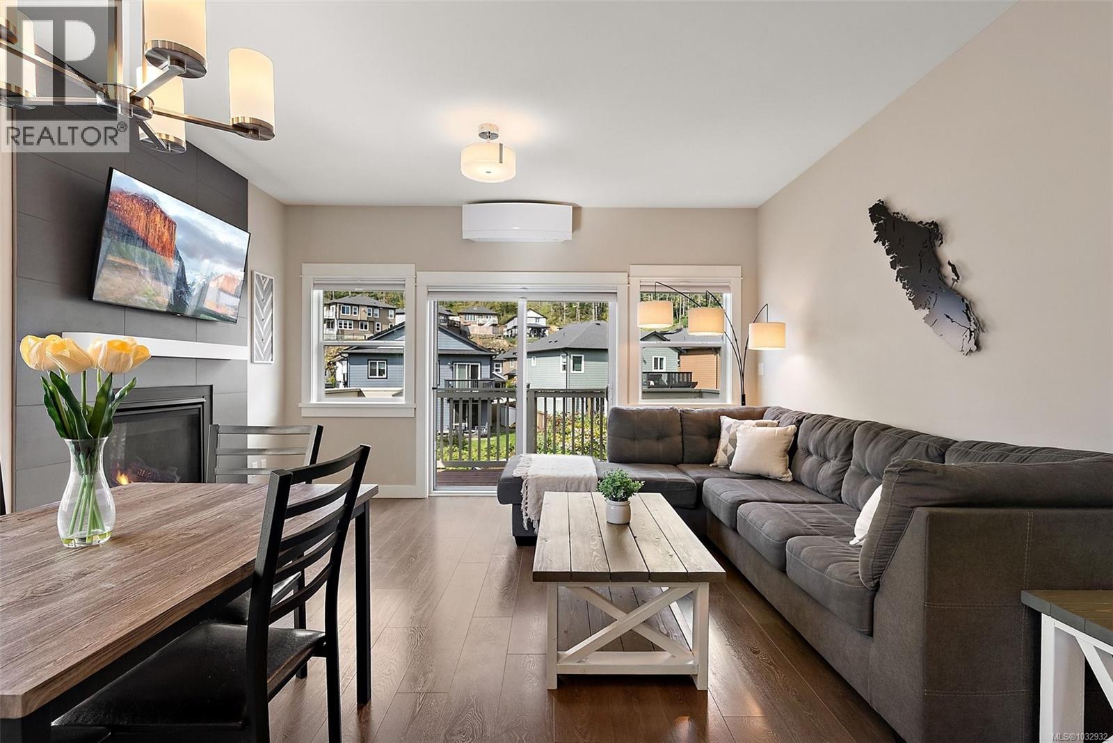 6 Massey Pl, View Royal, British Columbia  V9B 0S9 - Photo 6 - 1032932