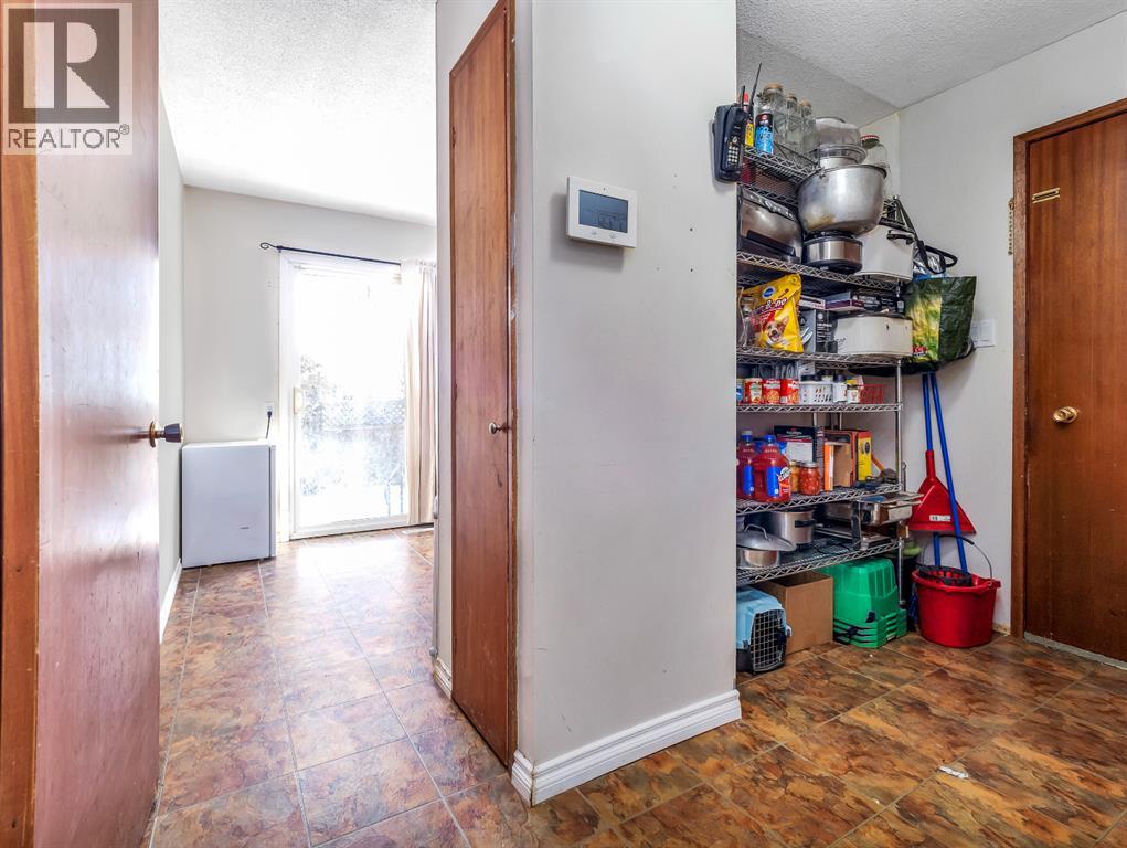 5502 45 Avenue, Taber, Alberta  T1G 1C4 - Photo 15 - A2303973