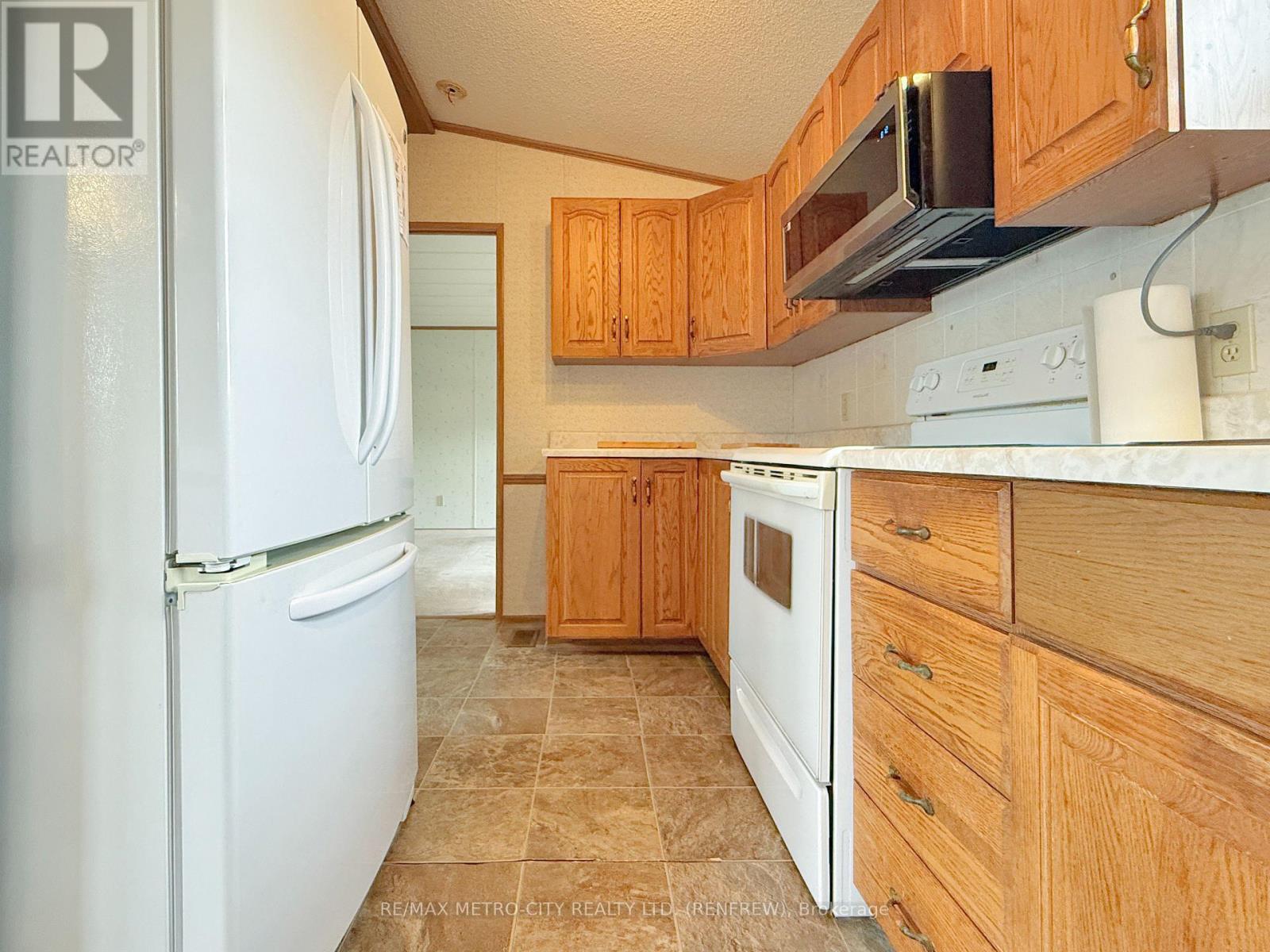 34 Sunset Lane, Horton, Ontario  K7V 0A5 - Photo 13 - X13032702