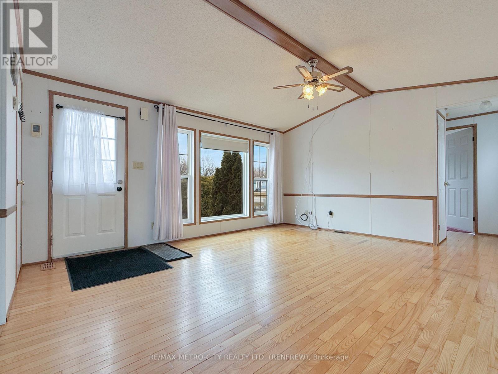 34 Sunset Lane, Horton, Ontario  K7V 0A5 - Photo 5 - X13032702