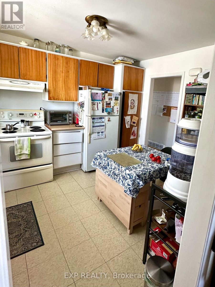 911 Pinewood Crescent, Ottawa, Ontario  K2B 5Y3 - Photo 5 - X13032678