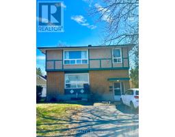 911 PINEWOOD CRESCENT, Ottawa, Ontario