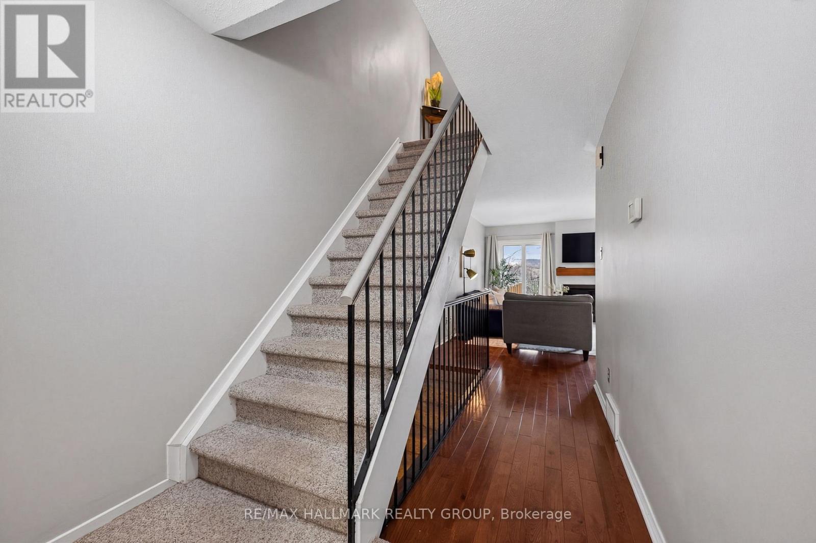 80 Pickwick Drive, Ottawa, Ontario  K2J 3E2 - Photo 4 - X13032704