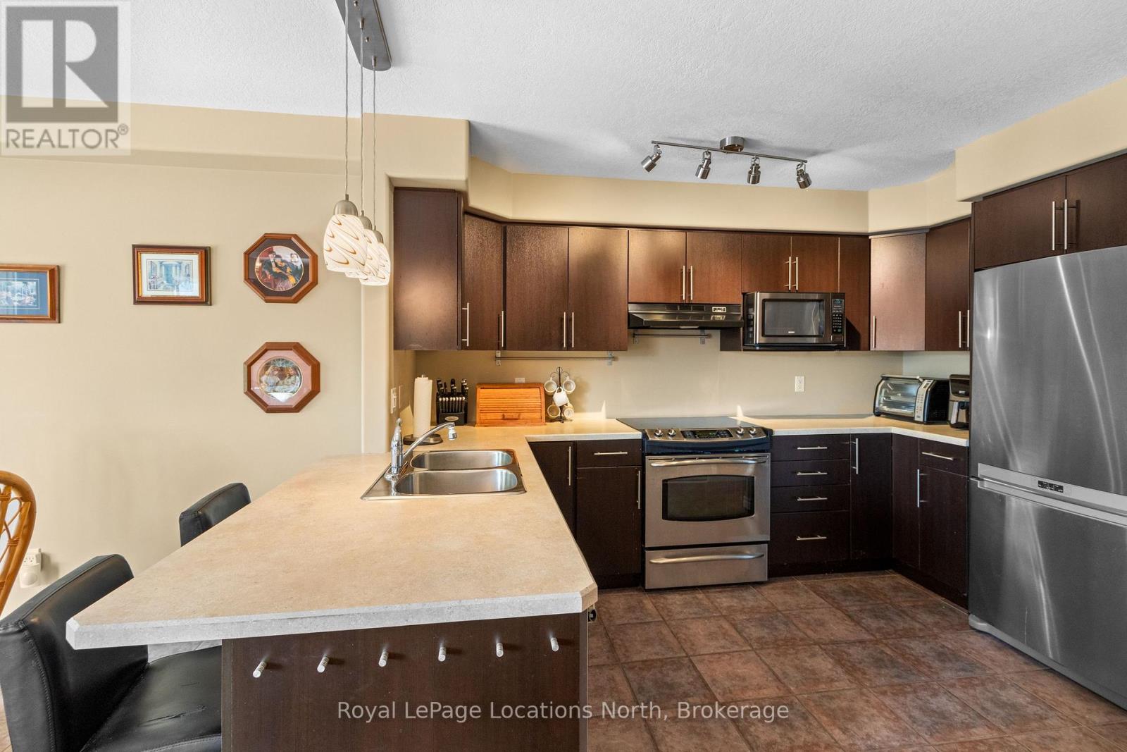 6 Barr Street, Collingwood, Ontario  L9Y 0E5 - Photo 9 - S13032618