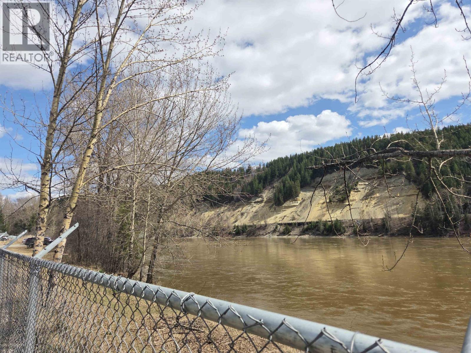 2707 Queensway Street, Prince George, British Columbia  V2L 4M3 - Photo 4 - C8074511