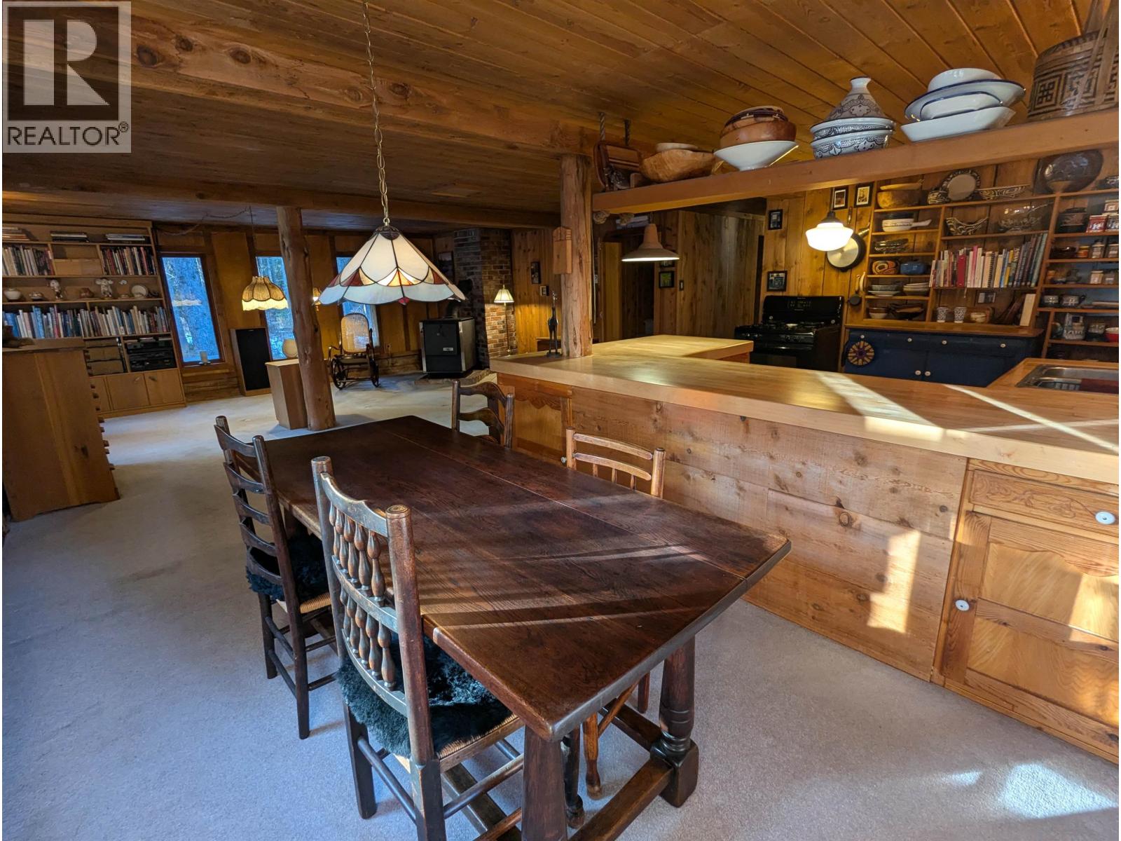 7133 Adams Road, Smithers, British Columbia  V0J 2N7 - Photo 11 - R3114322