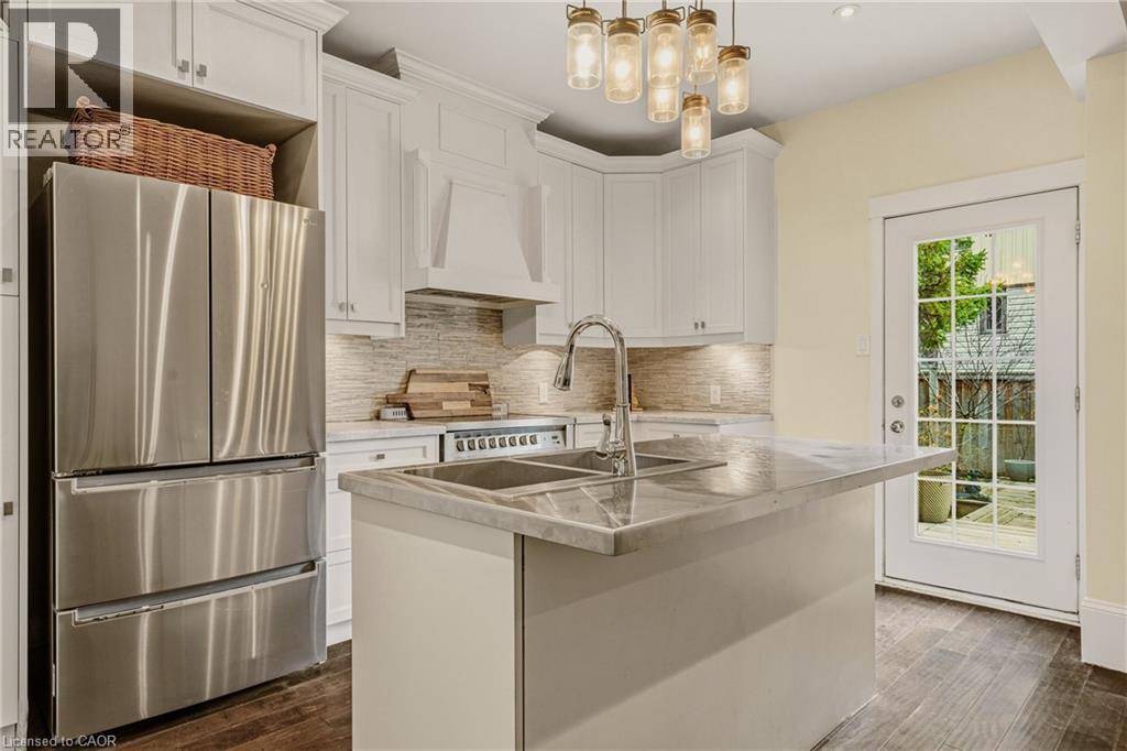 104 Barnesdale Avenue N, Hamilton, Ontario  L8L 6S5 - Photo 10 - 40822157