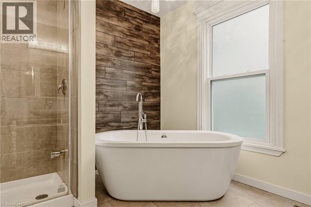 104 Barnesdale Avenue N, Hamilton, Ontario  L8L 6S5 - Photo 20 - 40822157