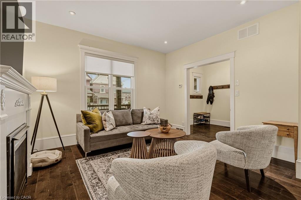 104 Barnesdale Avenue N, Hamilton, Ontario  L8L 6S5 - Photo 5 - 40822157