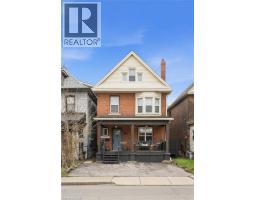 104 BARNESDALE Avenue N, Hamilton, Ontario