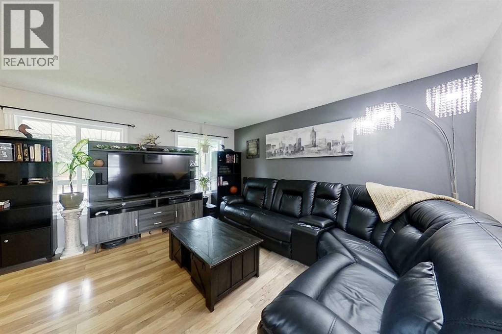 708 8 Avenue Sw, Slave Lake, Alberta  T0G 2A4 - Photo 4 - A2290656