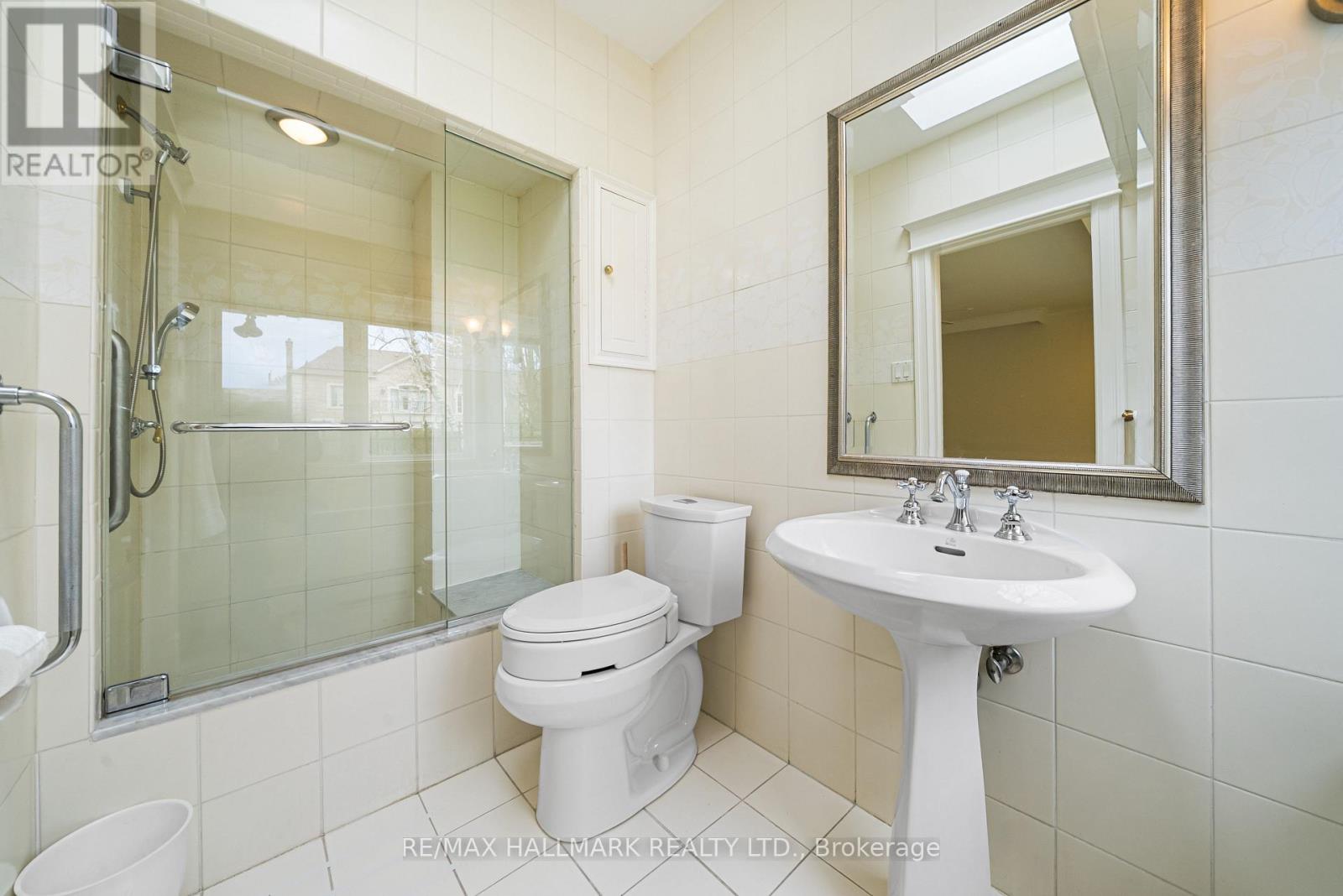 154 Valley Road, Toronto, Ontario  M2L 1G4 - Photo 29 - C13020732