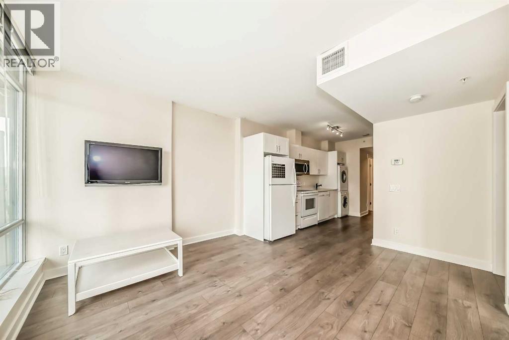 810, 10 Brentwood Common NW, Calgary, Alberta  T2L 1K8 - Photo 13 - A2256850