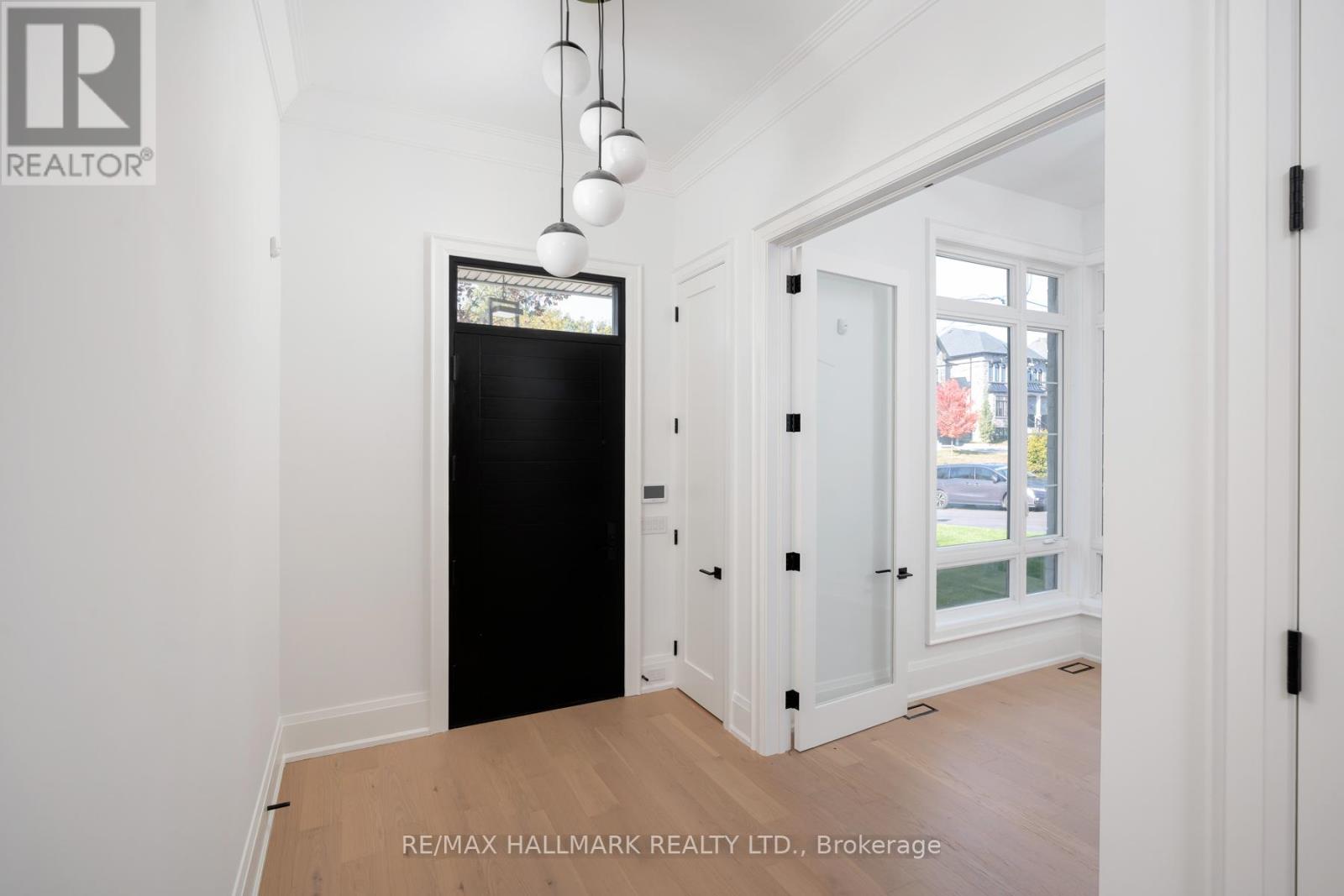 45 Drynoch Avenue, Richmond Hill, Ontario  L4E 3E7 - Photo 2 - N12897382