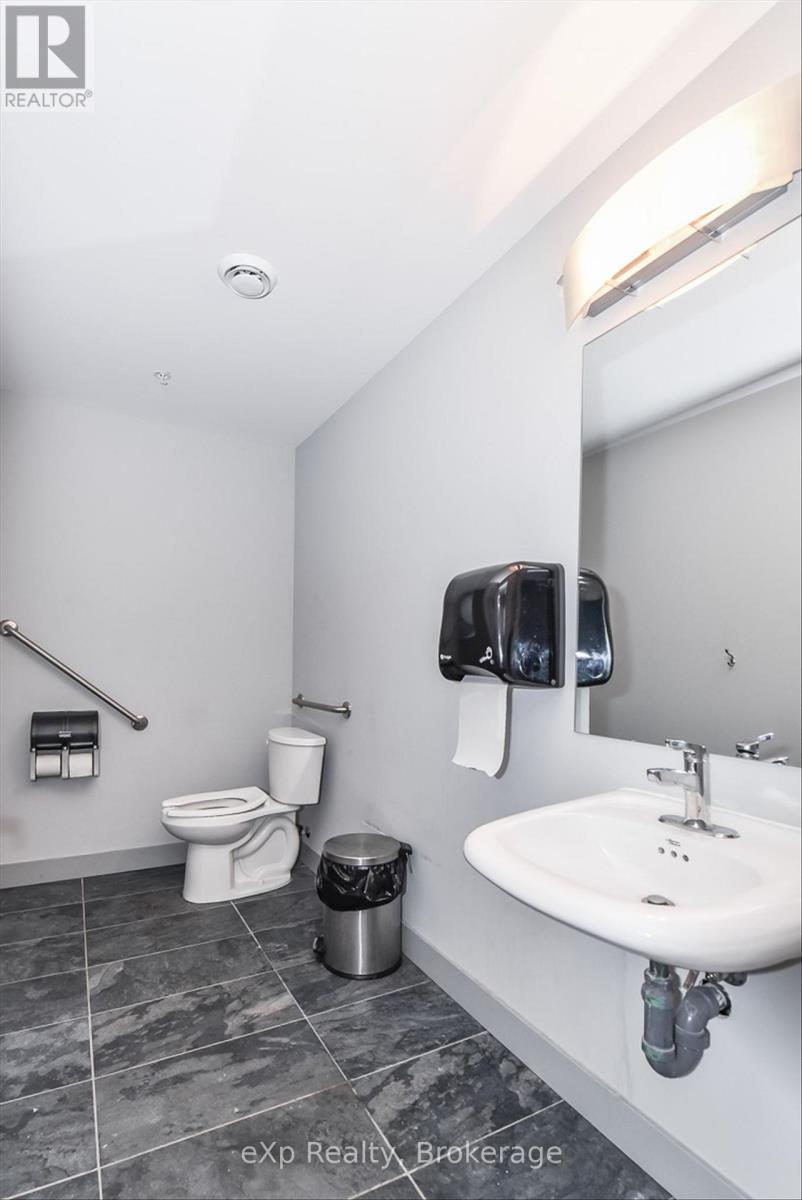 1006 - 1 Victoria Street S, Kitchener, Ontario  N2G 1G1 - Photo 31 - X13032644