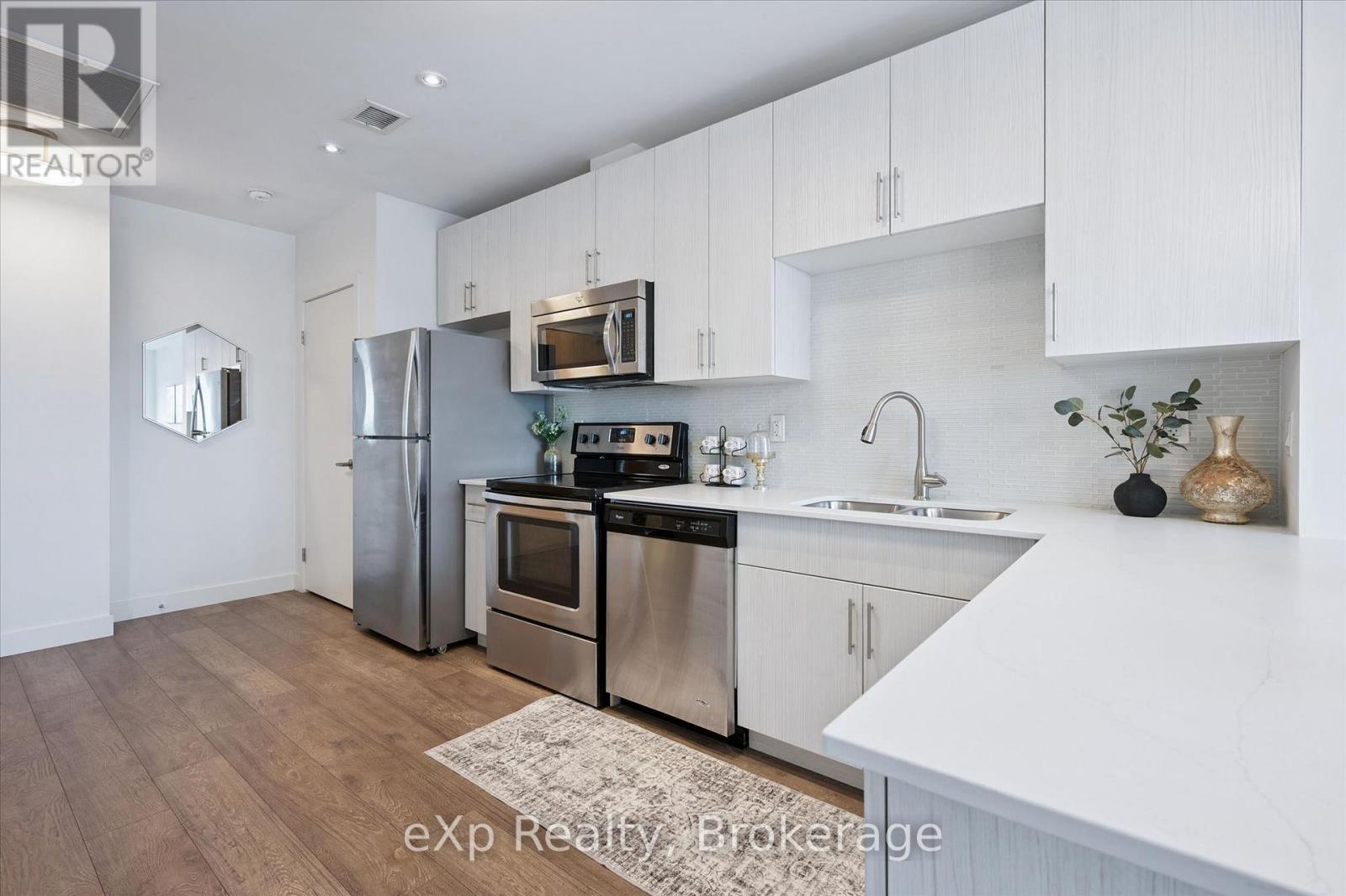 1006 - 1 Victoria Street S, Kitchener, Ontario  N2G 1G1 - Photo 8 - X13032644