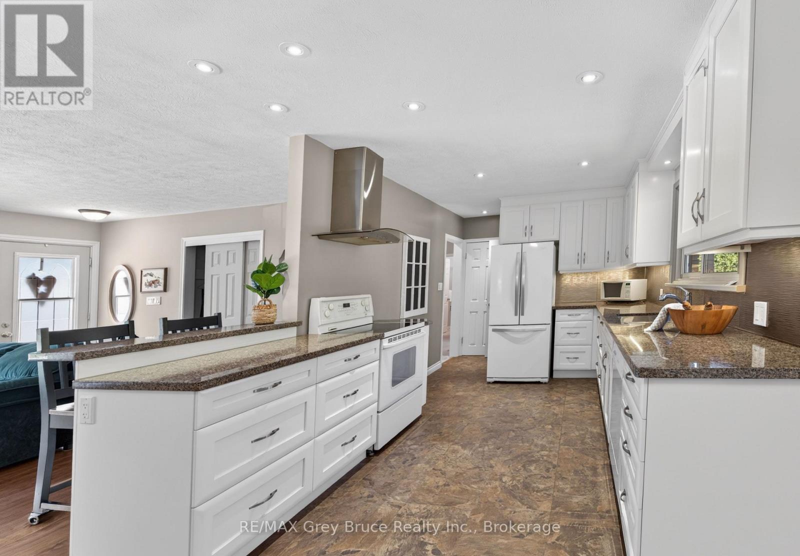 331 8th Avenue E, Owen Sound, Ontario  N4K 3A3 - Photo 10 - X13032716