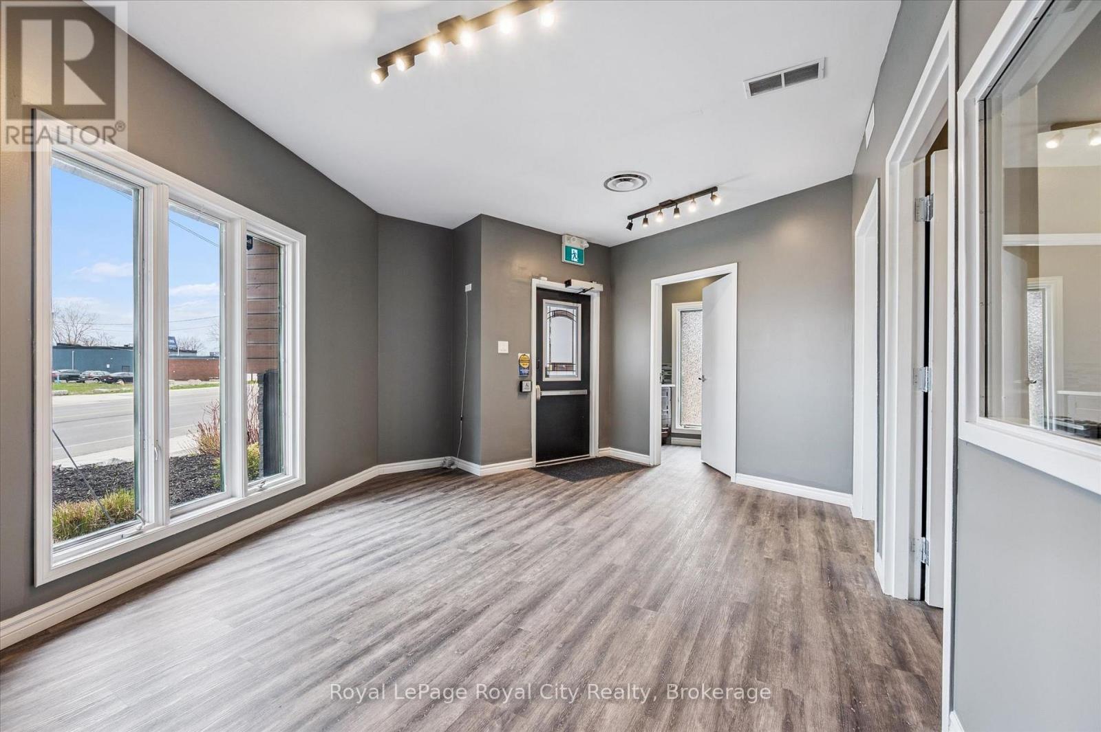 450 Dundas Street N, Cambridge, Ontario  N1R 5R4 - Photo 13 - X13032768