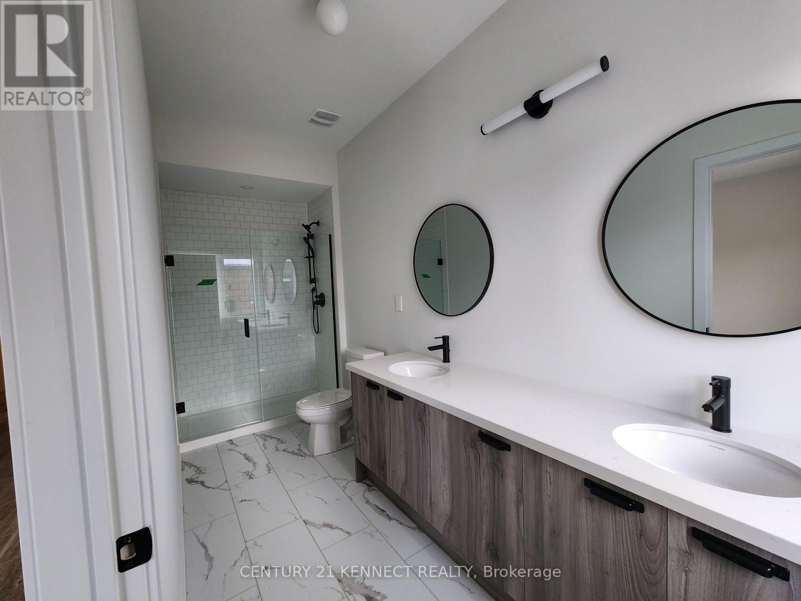 8 Victor Metcalf Lane, Richmond Hill, Ontario  L4B 0J7 - Photo 15 - N12906742