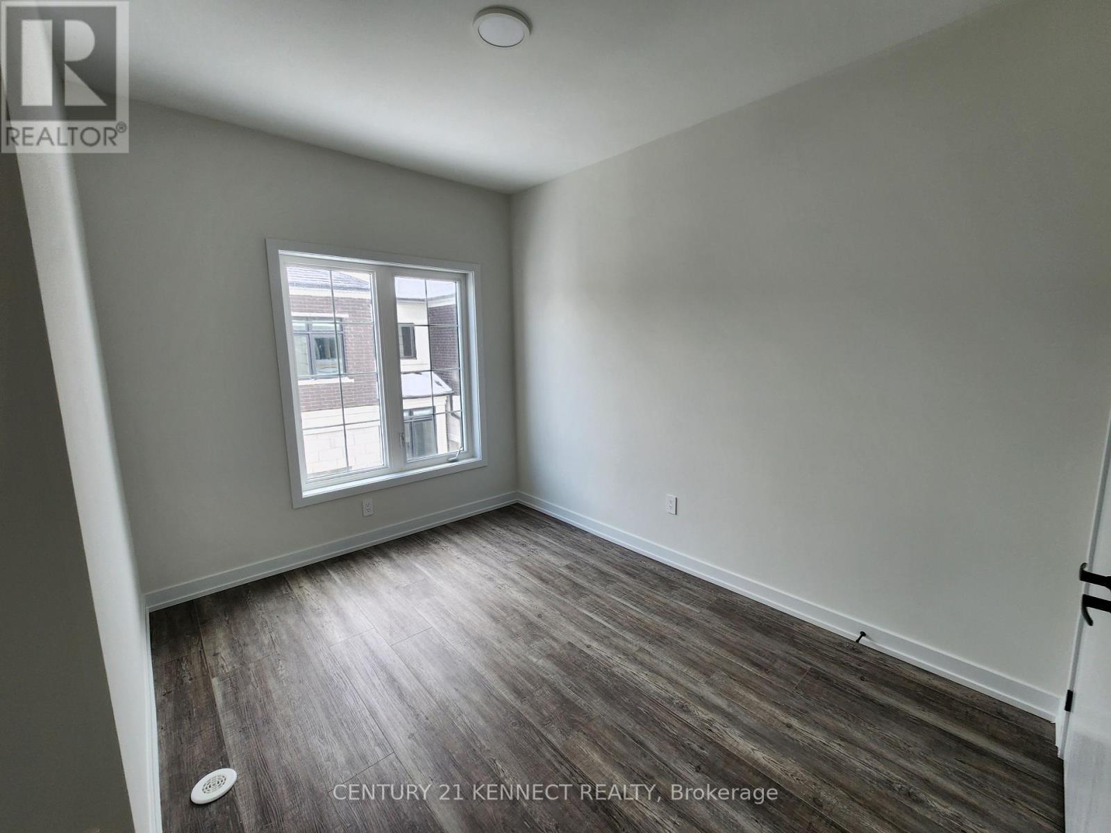 8 Victor Metcalf Lane, Richmond Hill, Ontario  L4B 0J7 - Photo 8 - N12906742