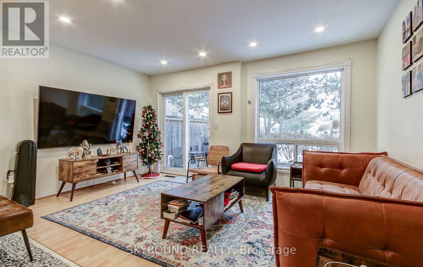 75 - 55 Barondale Drive, Mississauga, Ontario  L4Z 3N8 - Photo 10 - W12689078