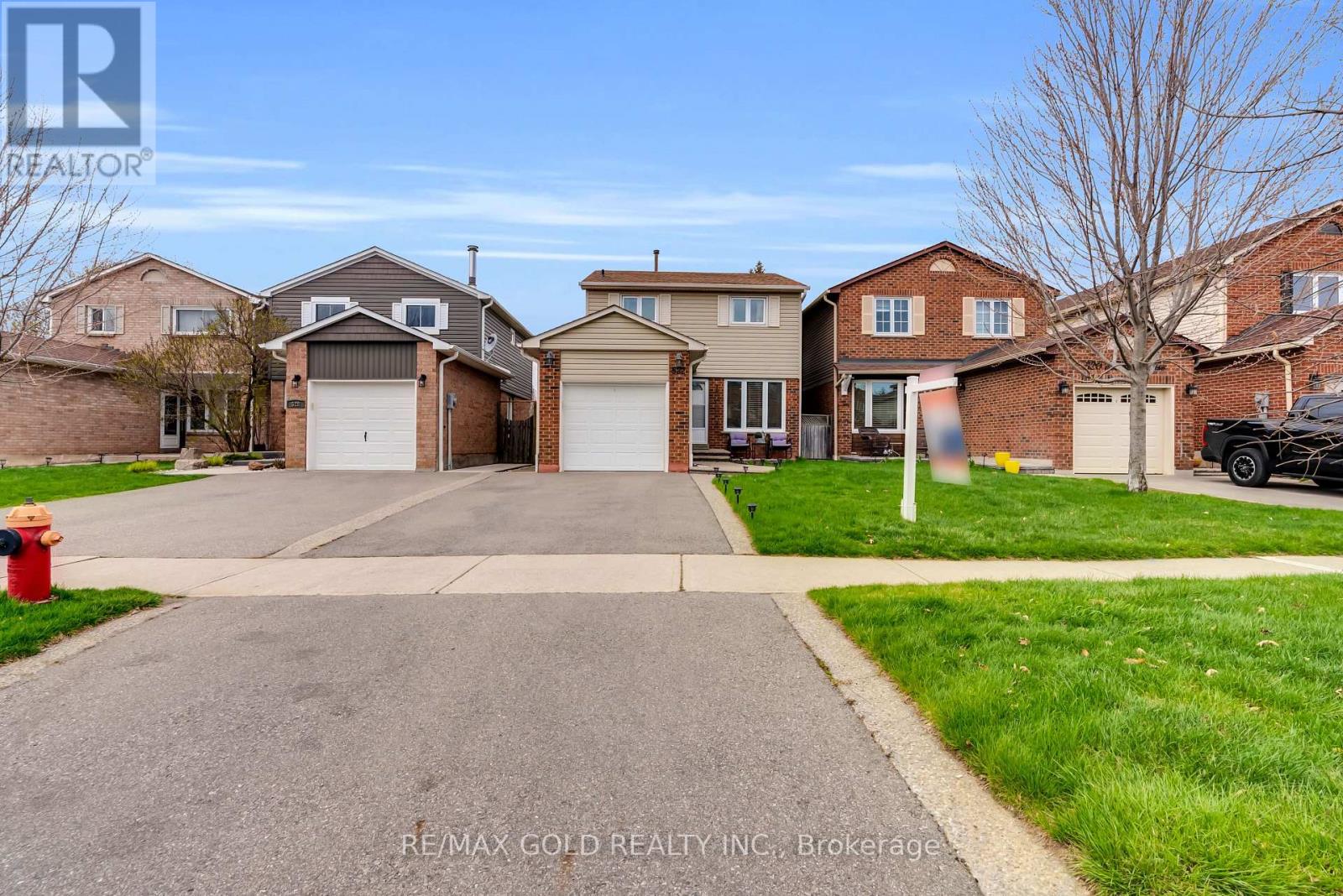 522 Roseheath Drive, Milton, Ontario  L9T 4V6 - Photo 4 - W13026970