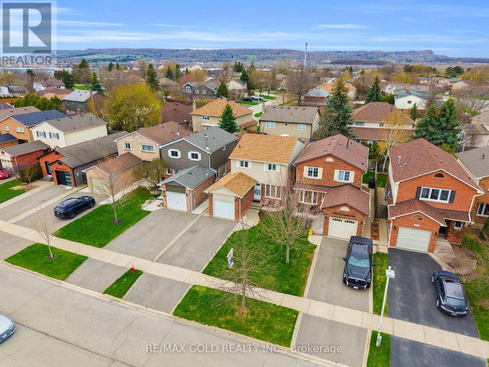 522 Roseheath Drive, Milton, Ontario  L9T 4V6 - Photo 3 - W13026970