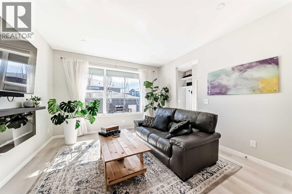 347 D'arcy Ranch Drive, Okotoks, Alberta  T1S 5T4 - Photo 8 - A2294732