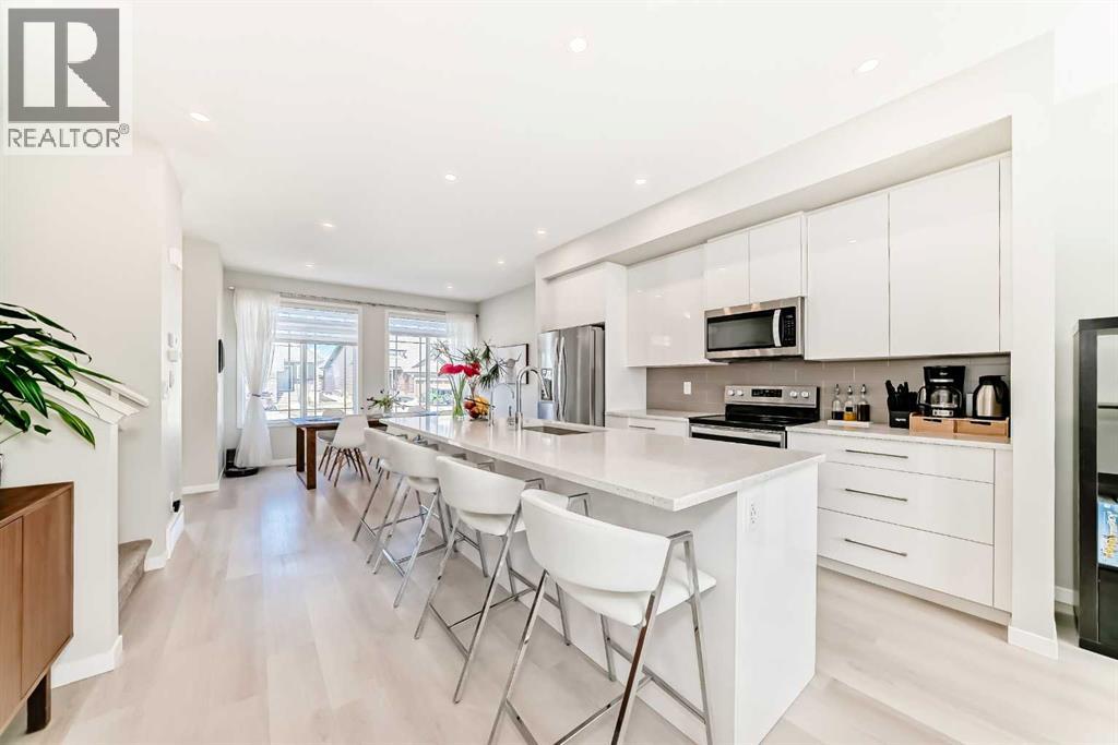 347 D'arcy Ranch Drive, Okotoks, Alberta  T1S 5T4 - Photo 2 - A2294732