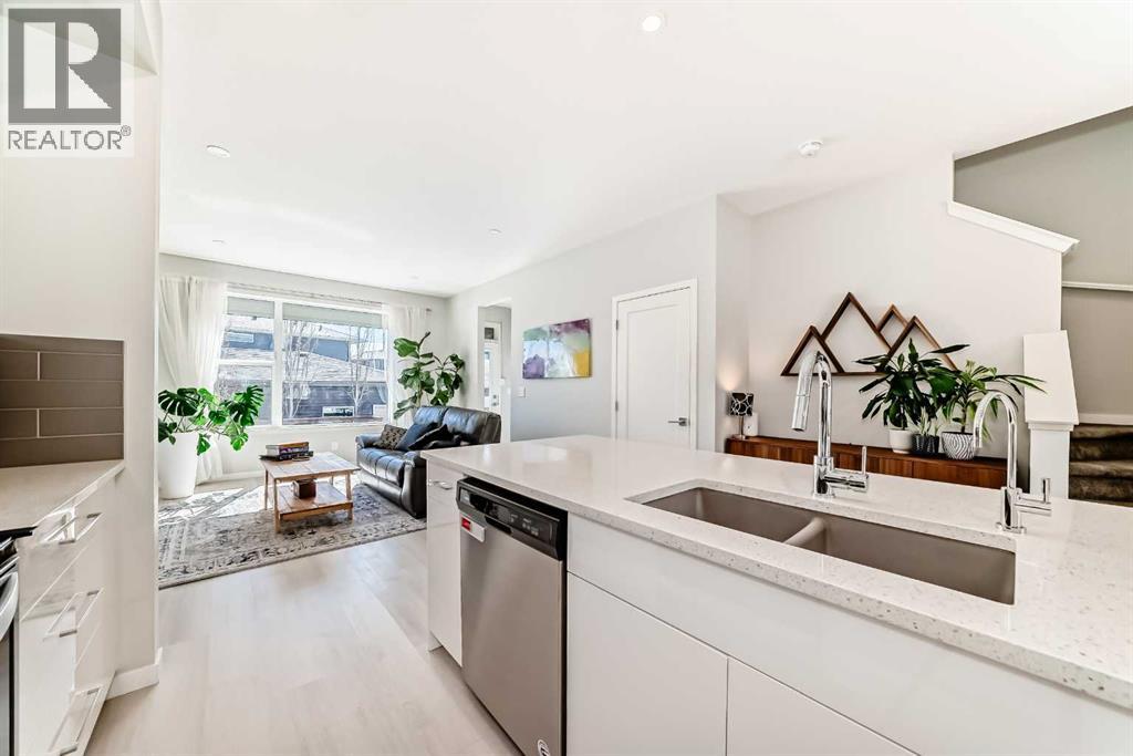 347 D'arcy Ranch Drive, Okotoks, Alberta  T1S 5T4 - Photo 6 - A2294732